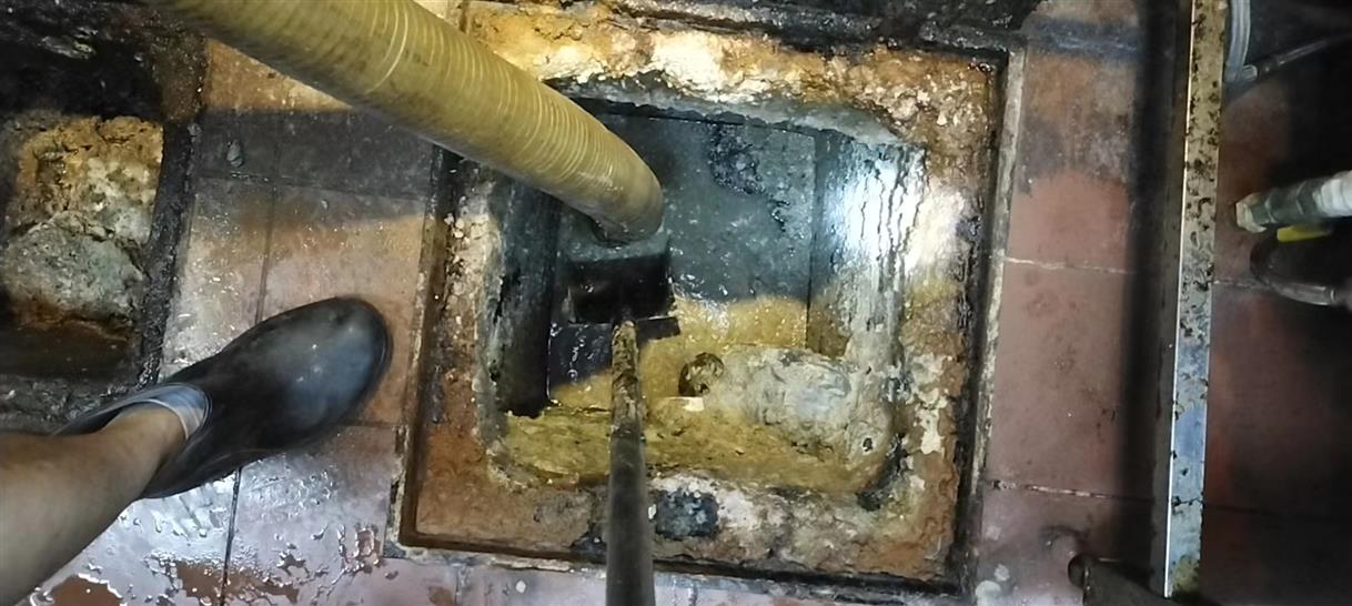 昂昂溪化油池清理-污水池清掏